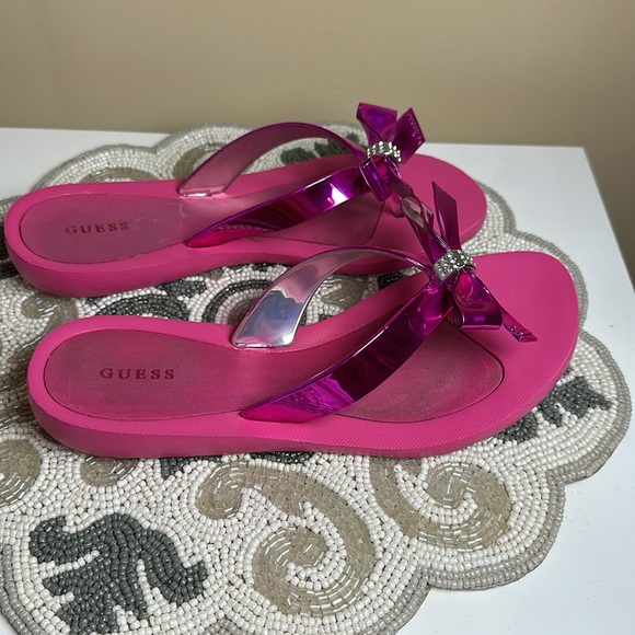 Pink guess flip flops - Picture 4 of 6